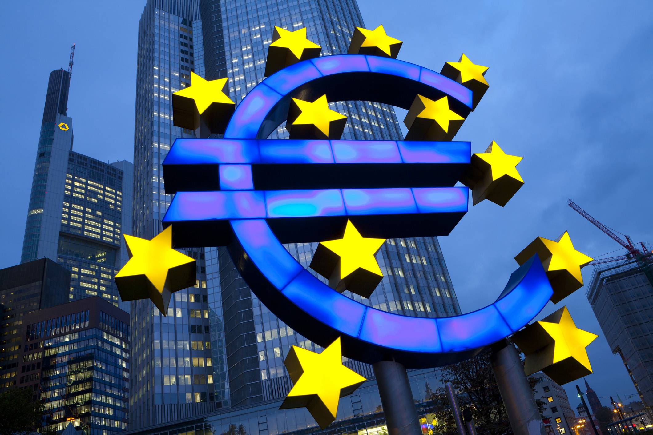 EUR/USD — Евро нацелился на годовые максимумы